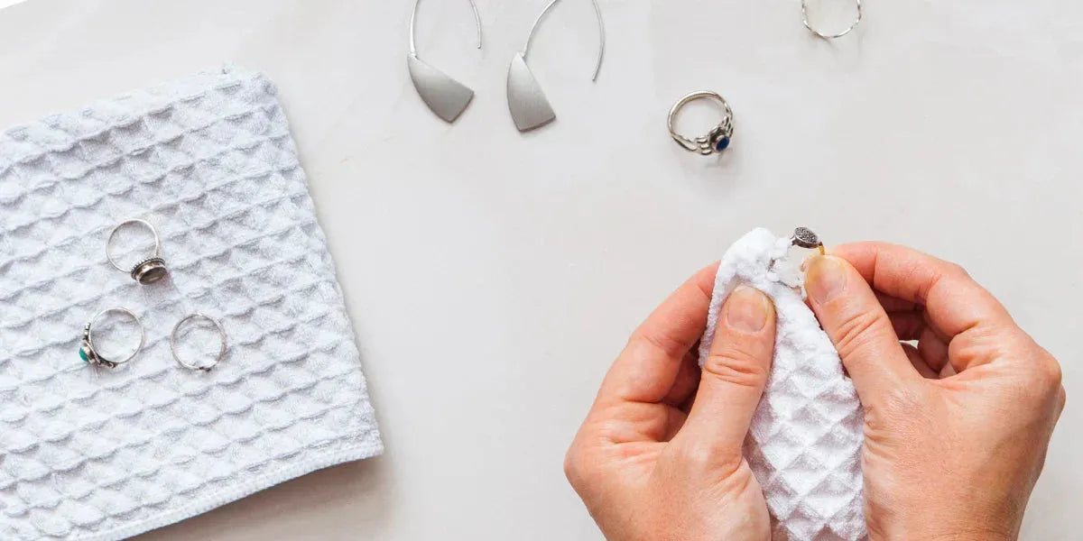 A Complete Guide: How To Clean Silver Jewellery
