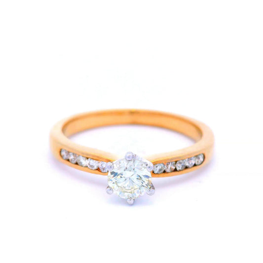 9ct White Gold Diamond 6 Claw Engagement Ring