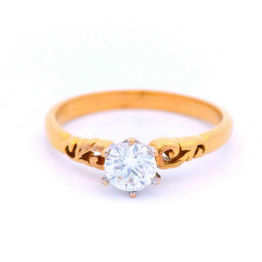 Diamond in a Yellow Gold Filigree Antique Style Setting