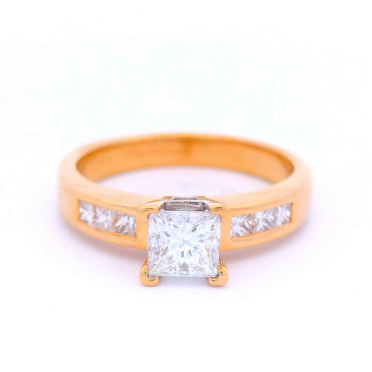 Princess Cut Diamond Set in Yellow Gold with Princess Cut Shoulders
