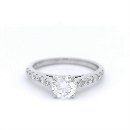 Round Brilliant Cut Diamond Ring Set in White Gold
