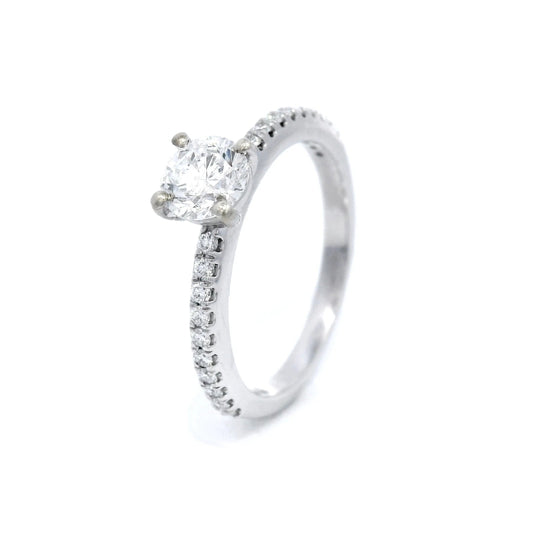 Diamnd Solitaire Engagement Ring in White Gold