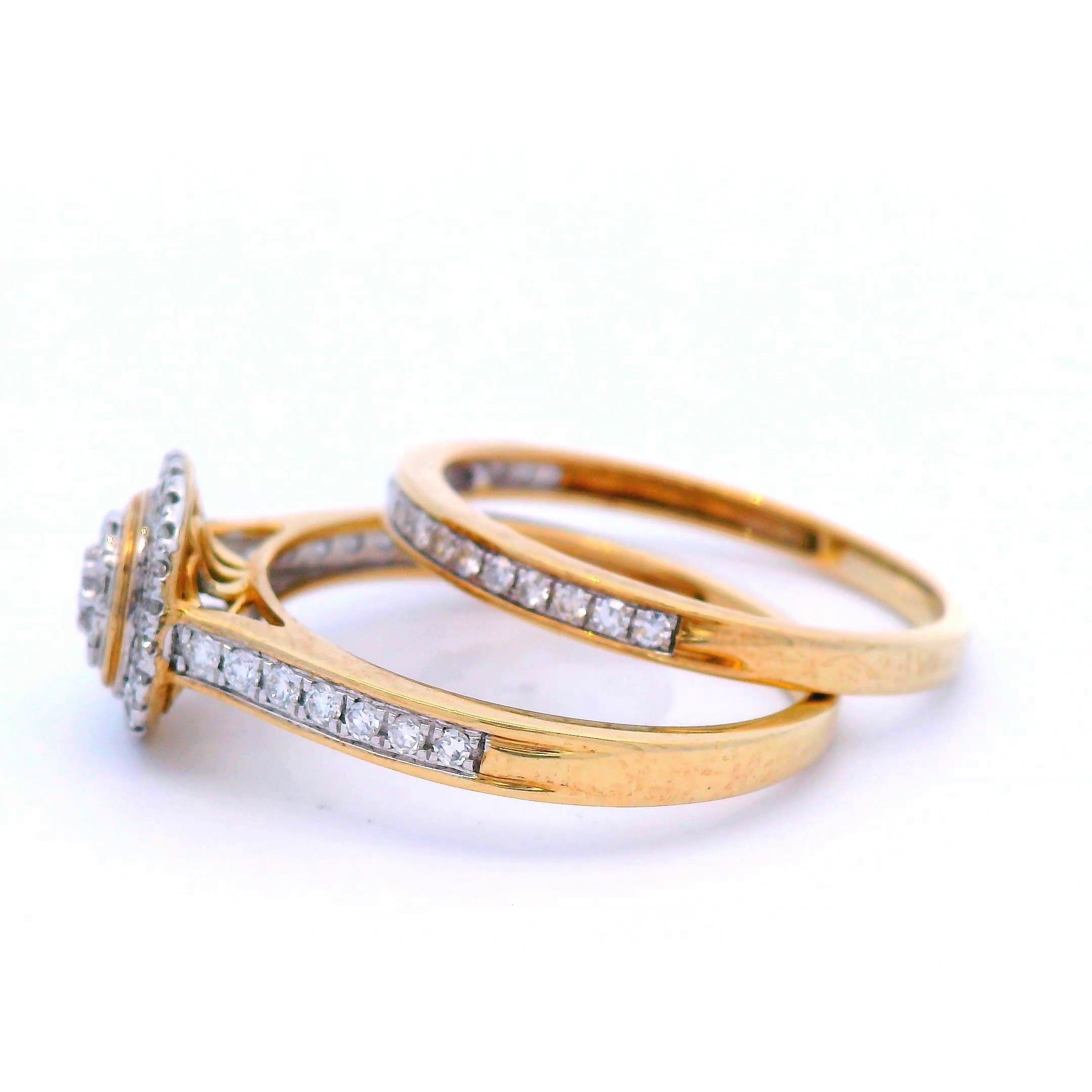 0.50 Carat Diamond Ring Set in 9 Carat Yellow Gold