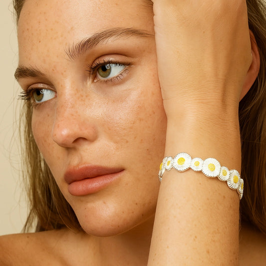 Floral Daisy Silver-Plated Bracelet