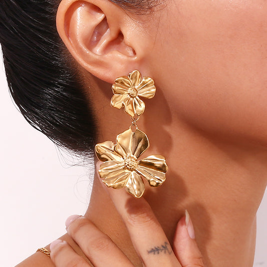 18K Gold Floral Drop Earrings – Statement Jewellery for Women