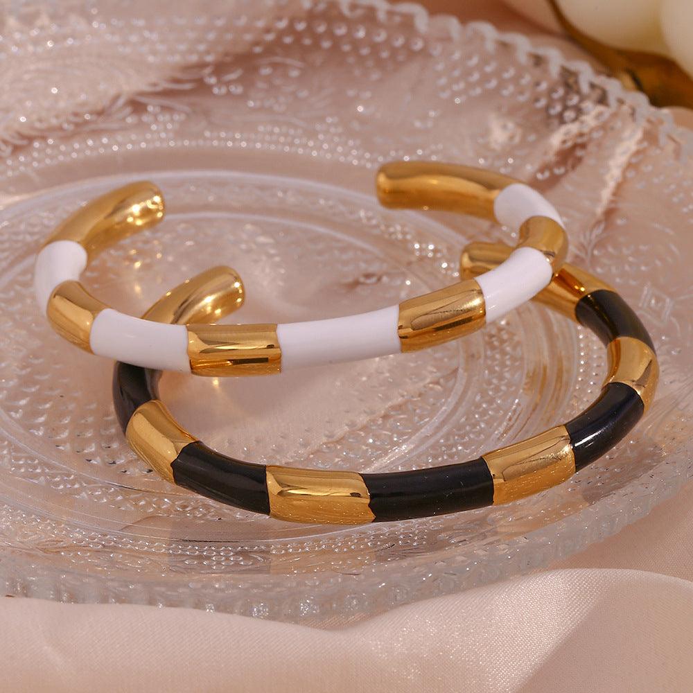 Trendy Geometric Gold and Black/White Bangle Bracelets – Link Bracelets for Women - Begum