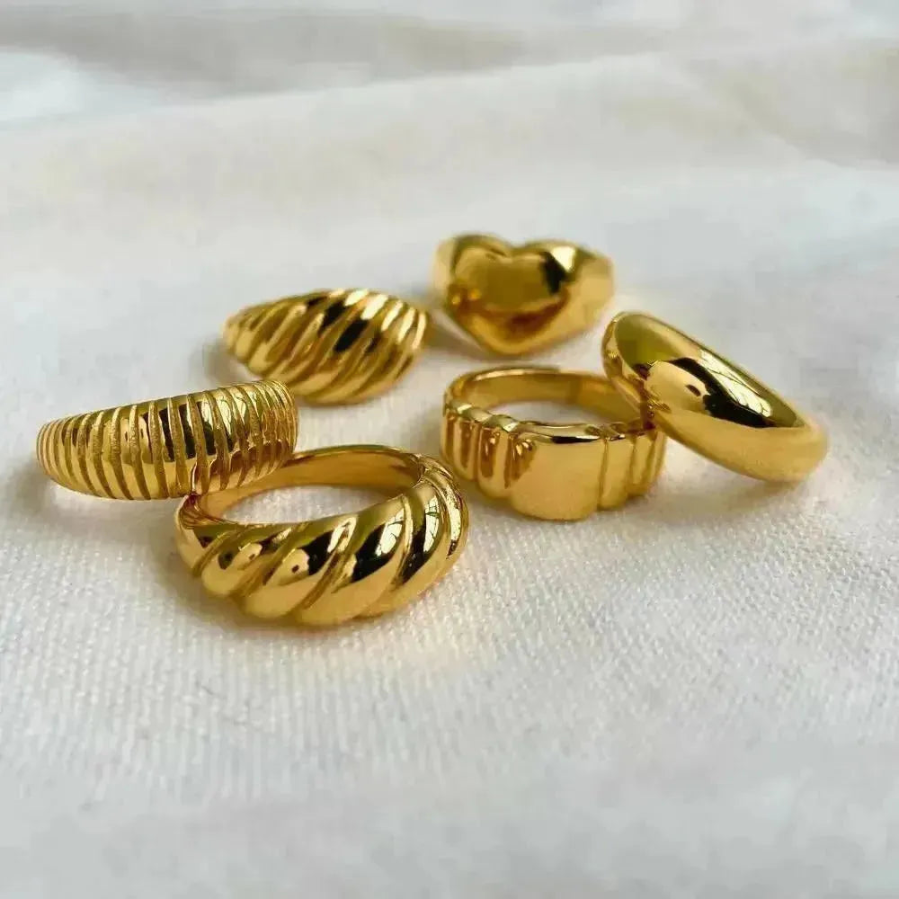 Twisted Gold Band Ring - Begum