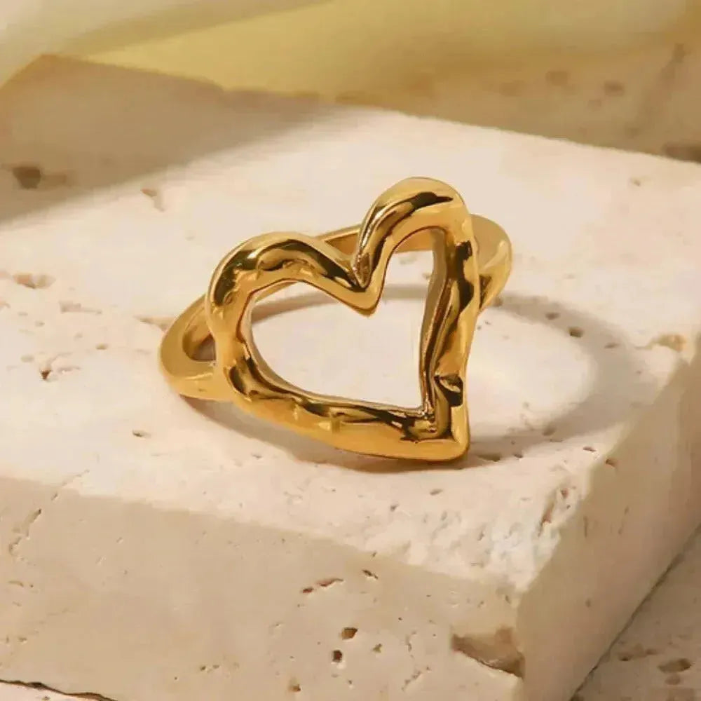 Twisted Gold Band Ring - Begum